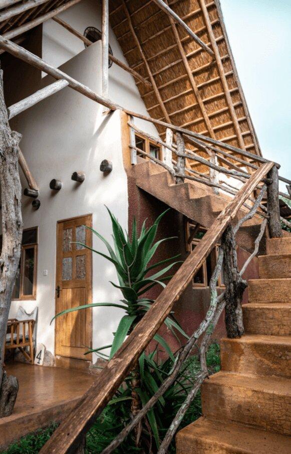 Hornbill Exterior